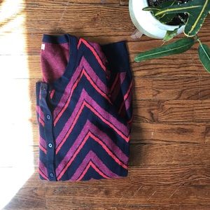 Patterned chevron sweater/cardigan